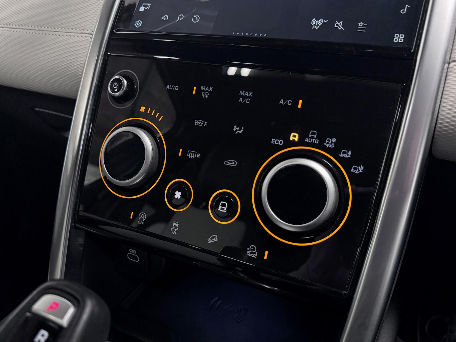 Used Land Rover Discovery Sport 2022 for sale - 76824594: Photo 32