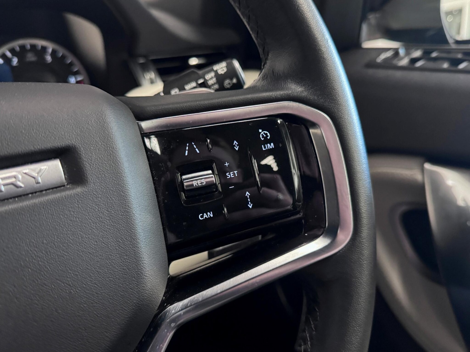 Used Land Rover Discovery Sport 2022 for sale - 76824594: Photo 36