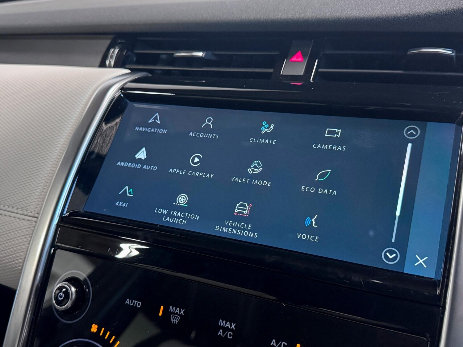 Used Land Rover Discovery Sport 2022 for sale - 76824594: Photo 42