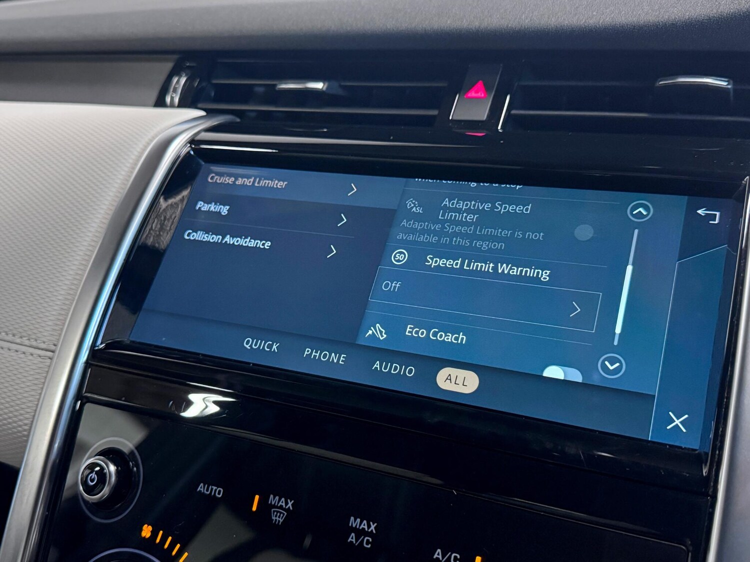 Used Land Rover Discovery Sport 2022 for sale - 76824594: Photo 47