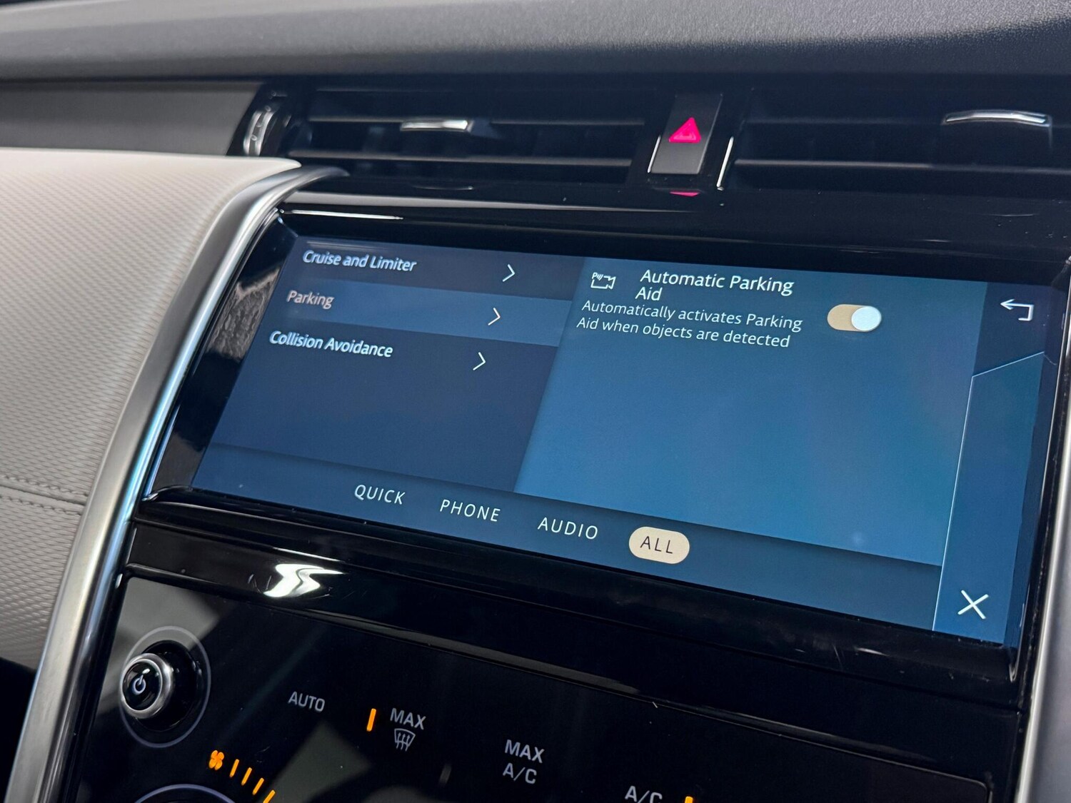 Used Land Rover Discovery Sport 2022 for sale - 76824594: Photo 48