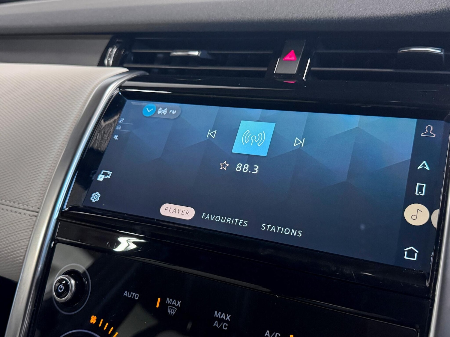 Used Land Rover Discovery Sport 2022 for sale - 76824594: Photo 51