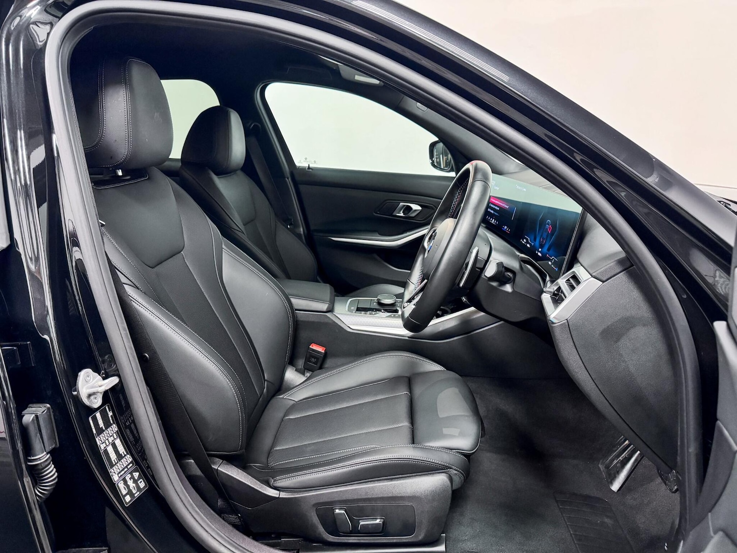 Used BMW 3 Series 2024 for sale - 77468940: Photo 19