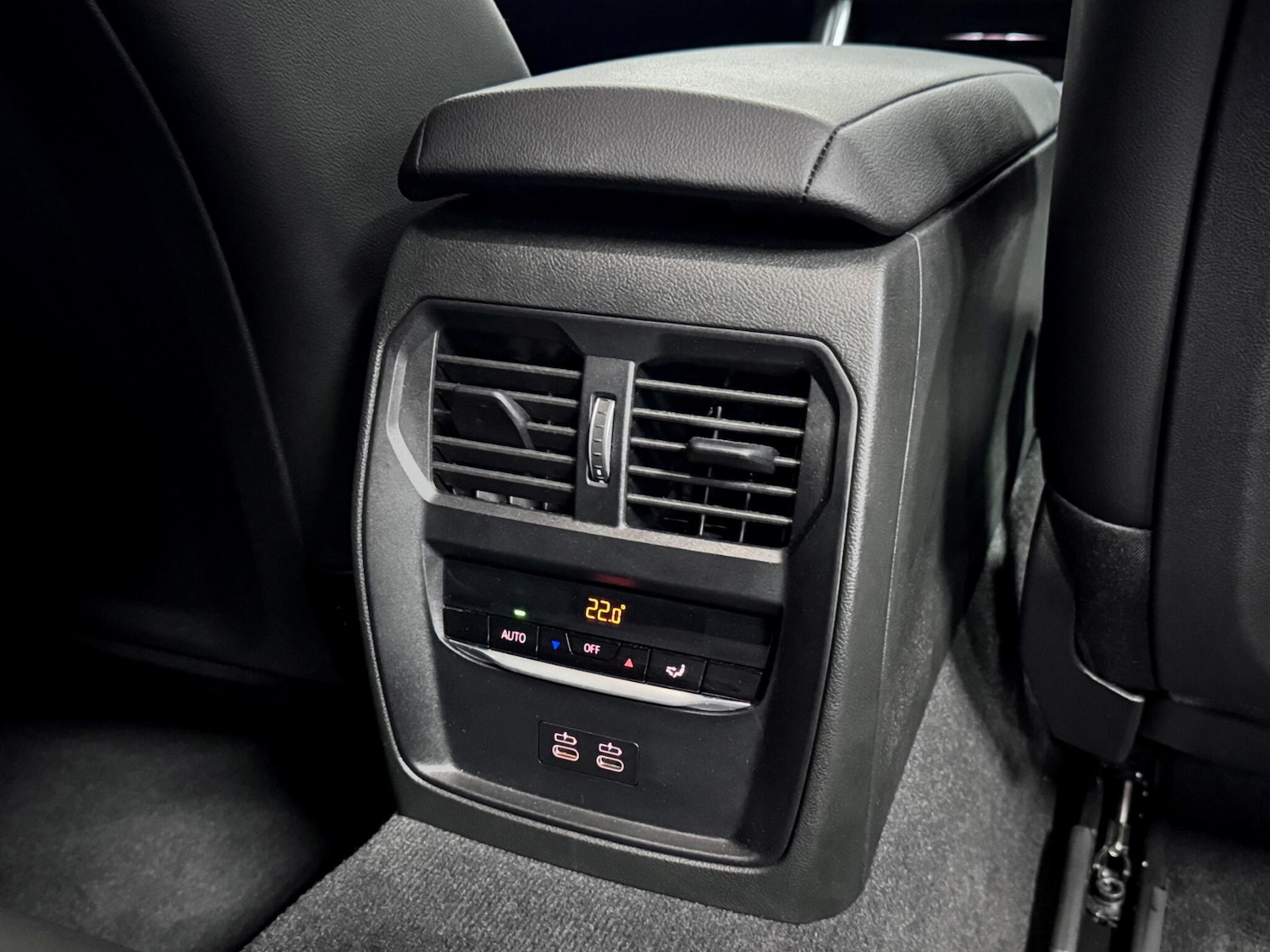 Used BMW 3 Series 2024 for sale - 77468940: Photo 24