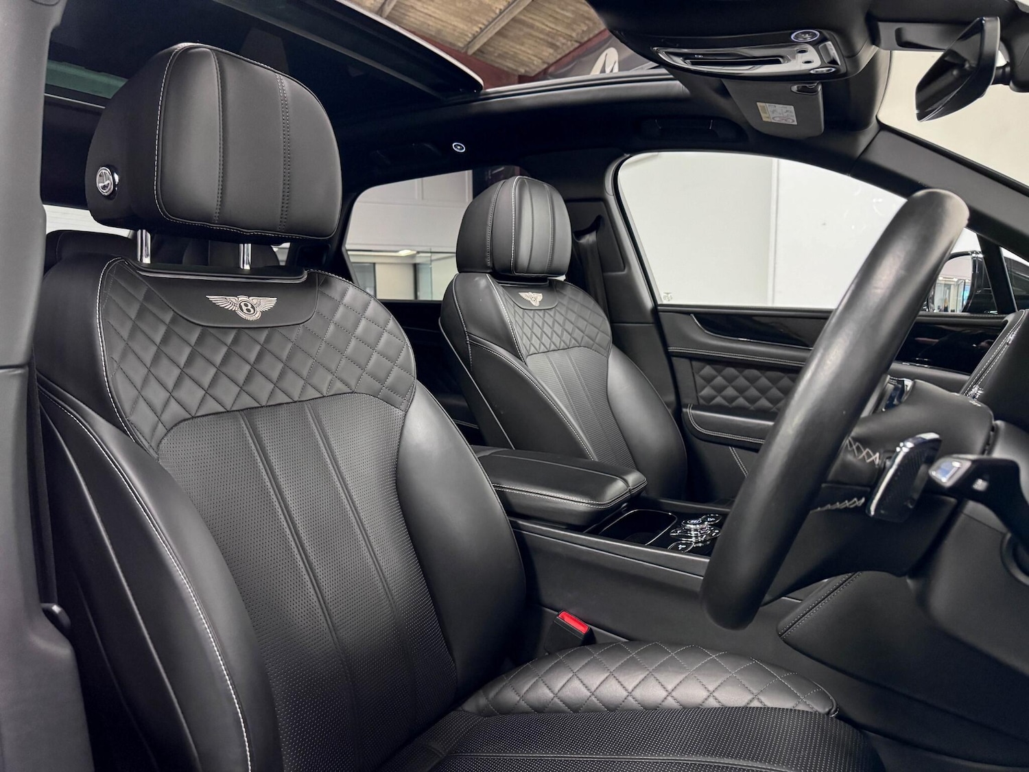 Used Bentley Bentayga 2017 for sale - 76472370: Photo 24