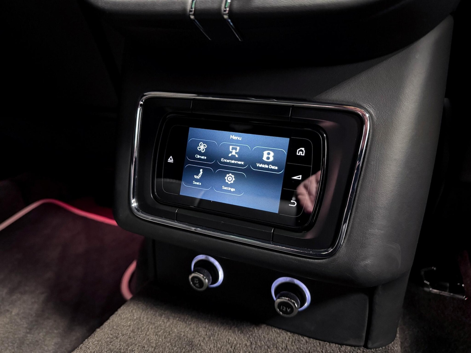 Used Bentley Bentayga 2017 for sale - 76472370: Photo 29