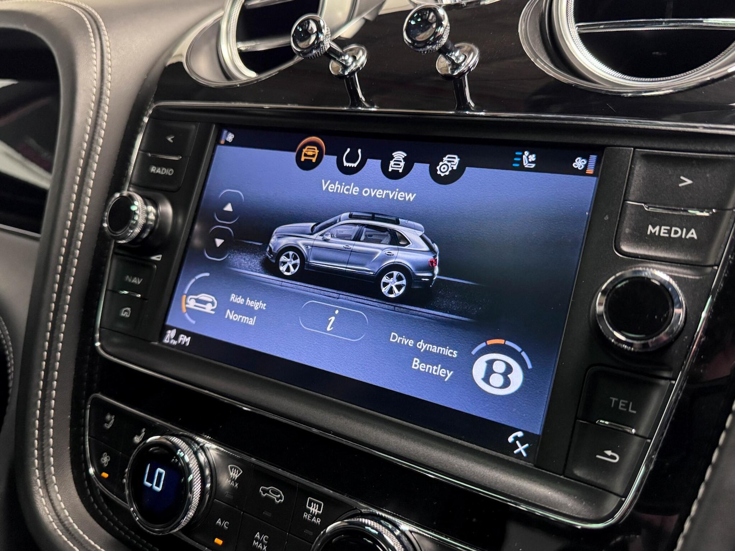 Used Bentley Bentayga 2017 for sale - 76472370: Photo 50