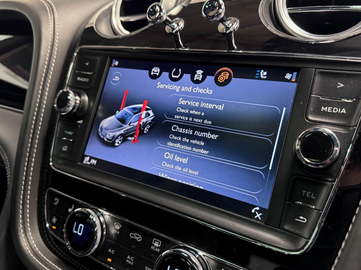 Used Bentley Bentayga 2017 for sale - 76472370: Photo 56