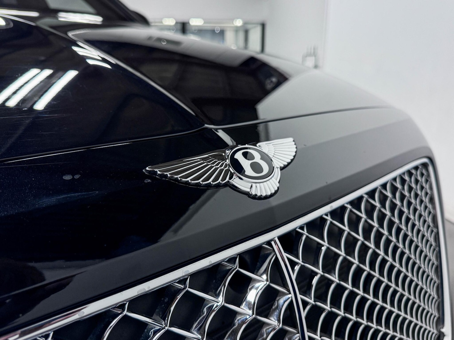 Used Bentley Bentayga 2017 for sale - 76472370: Photo 9