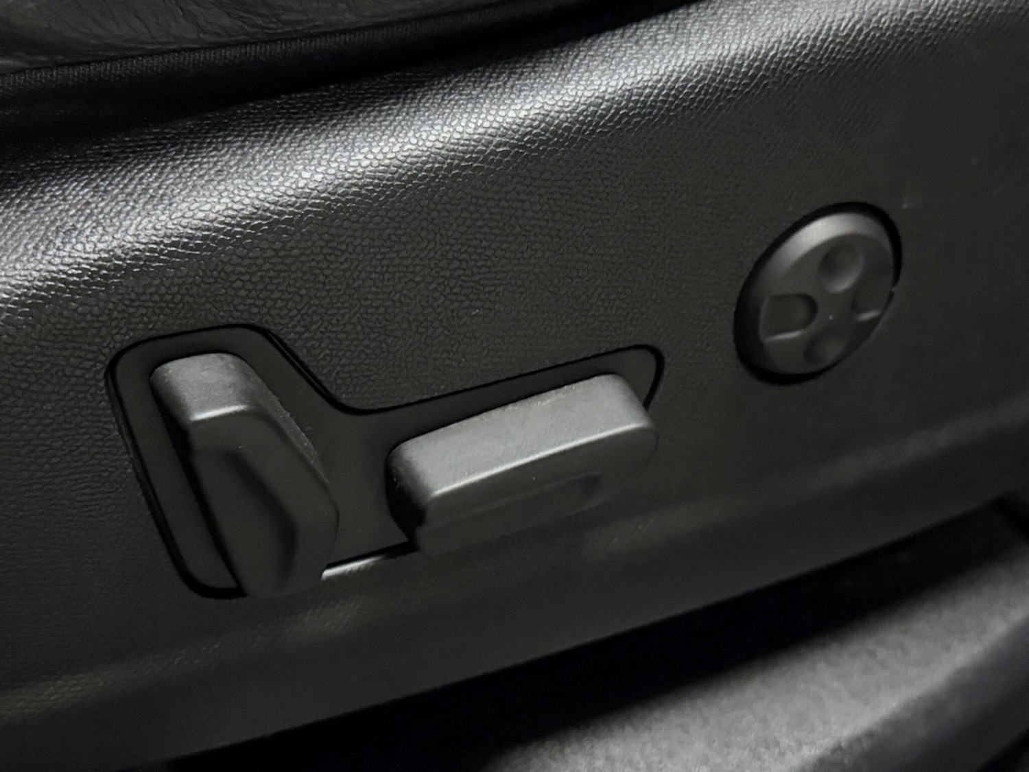 Used DS Automobiles DS 7 Crossback 2019 for sale - 76259757: Photo 17