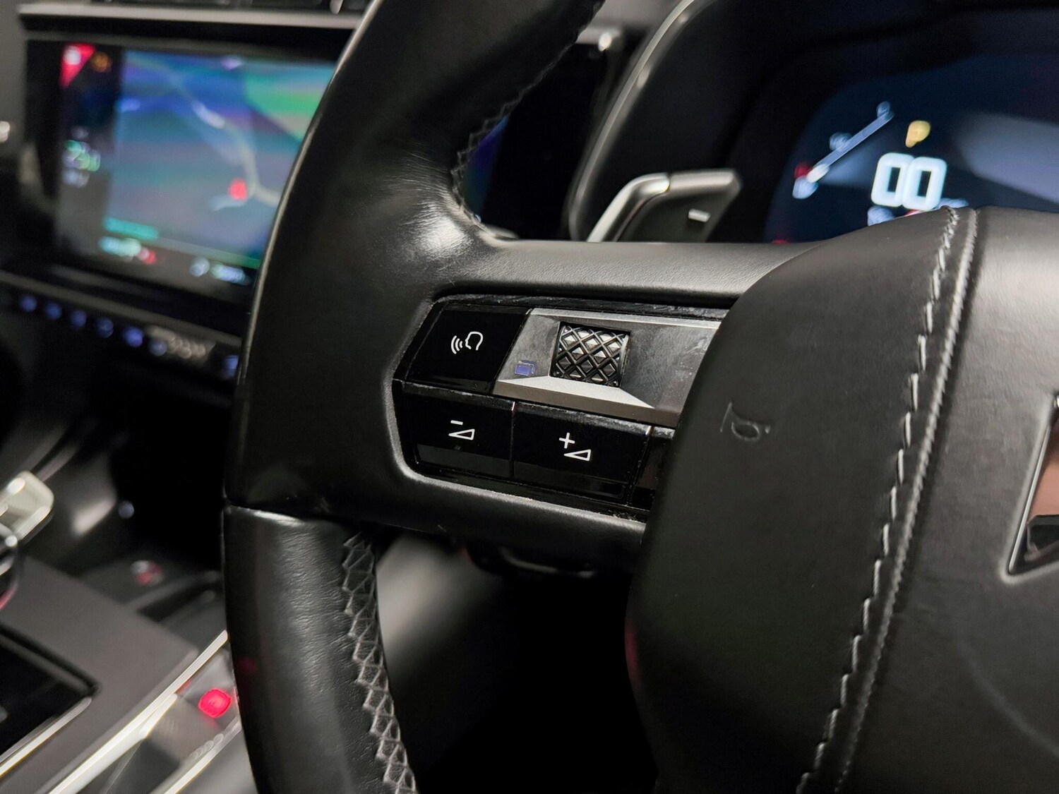 Used DS Automobiles DS 7 Crossback 2019 for sale - 76259757: Photo 37