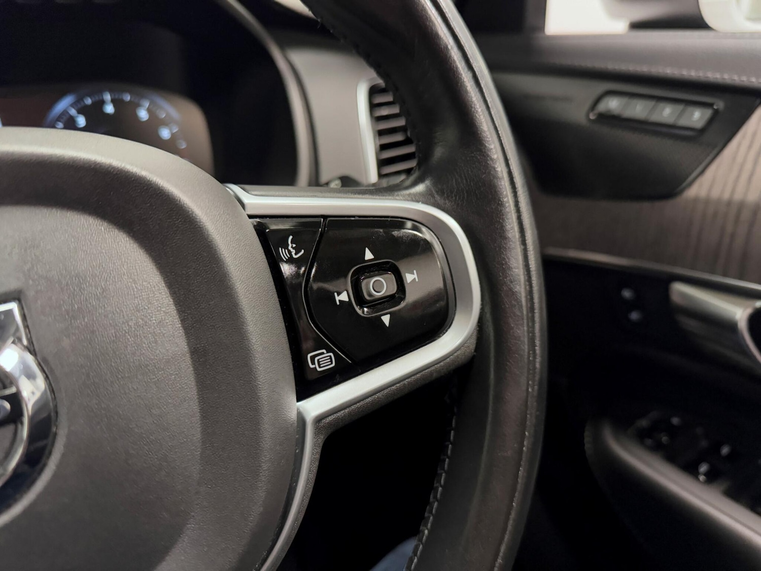 Used Volvo XC90 2022 for sale - 76990946: Photo 41