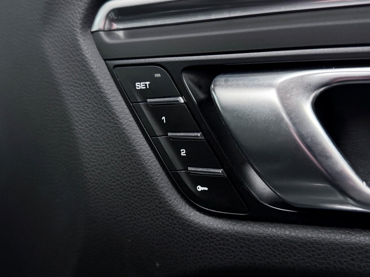 Used Porsche Macan 2022 for sale - 76573000: Photo 17