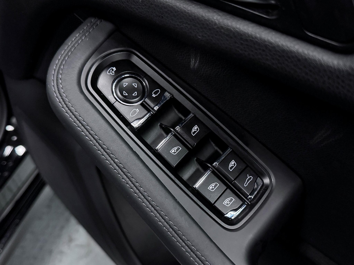 Used Porsche Macan 2022 for sale - 76573000: Photo 18