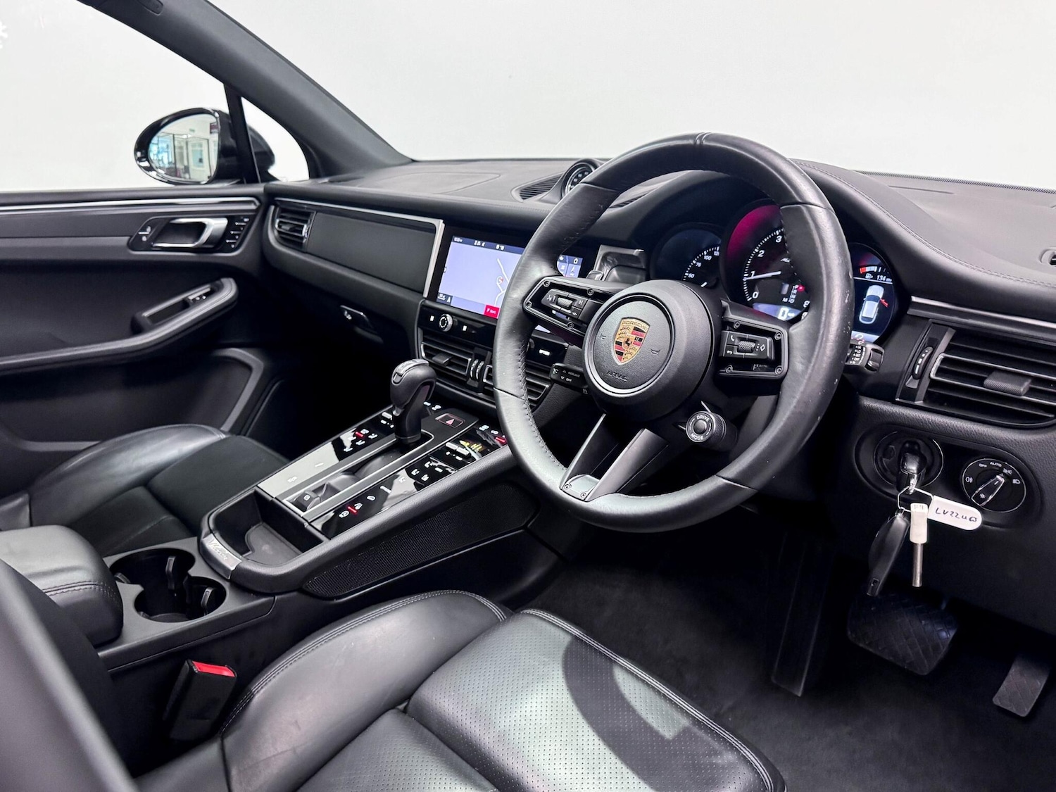 Used Porsche Macan 2022 for sale - 76573000: Photo 21