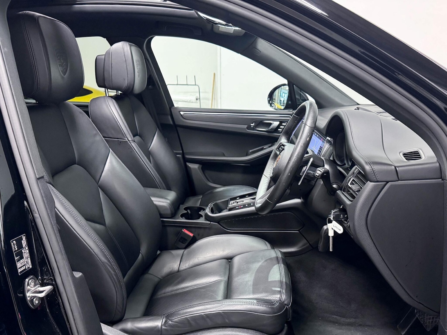 Used Porsche Macan 2022 for sale - 76573000: Photo 22