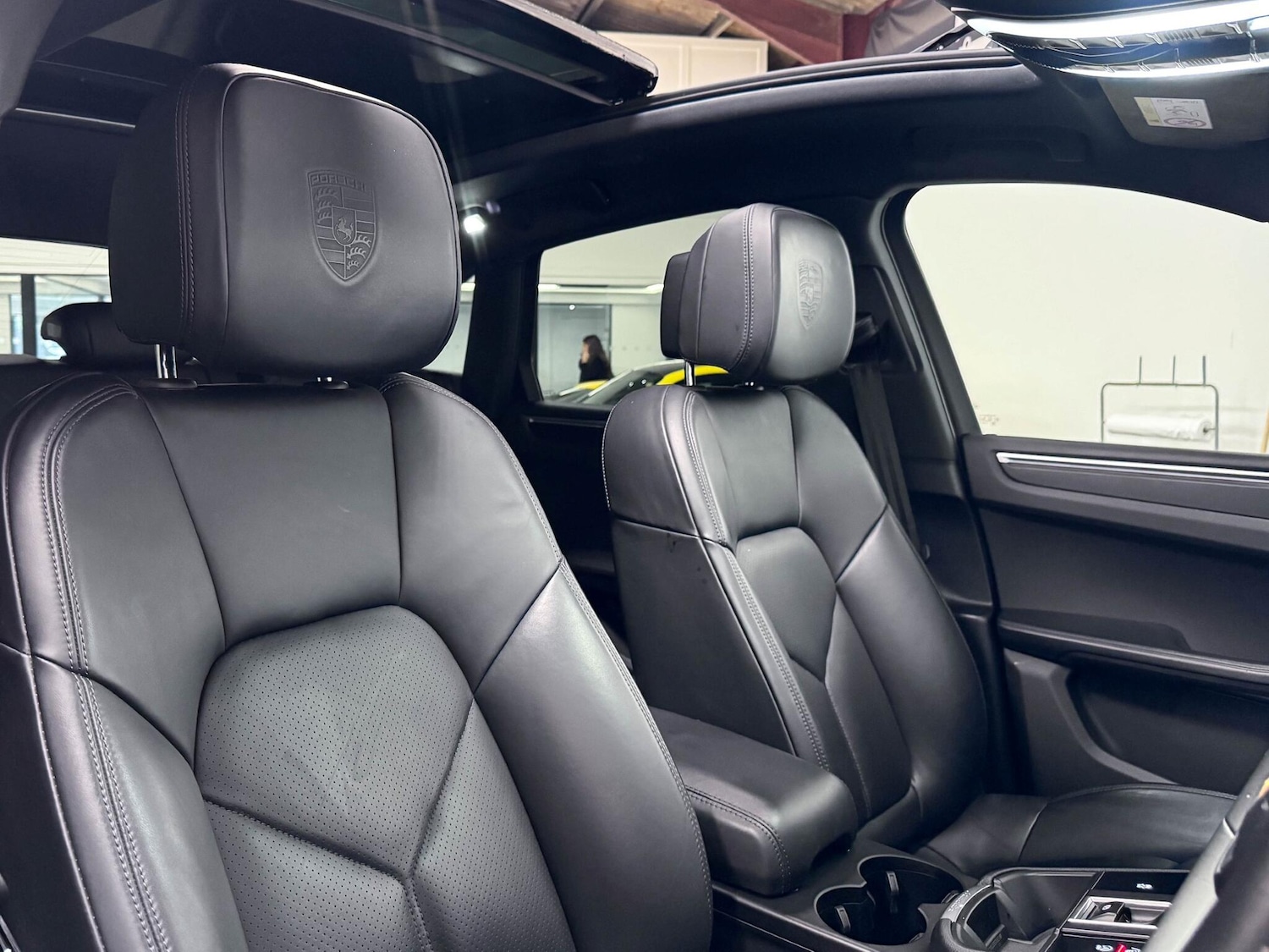 Used Porsche Macan 2022 for sale - 76573000: Photo 23