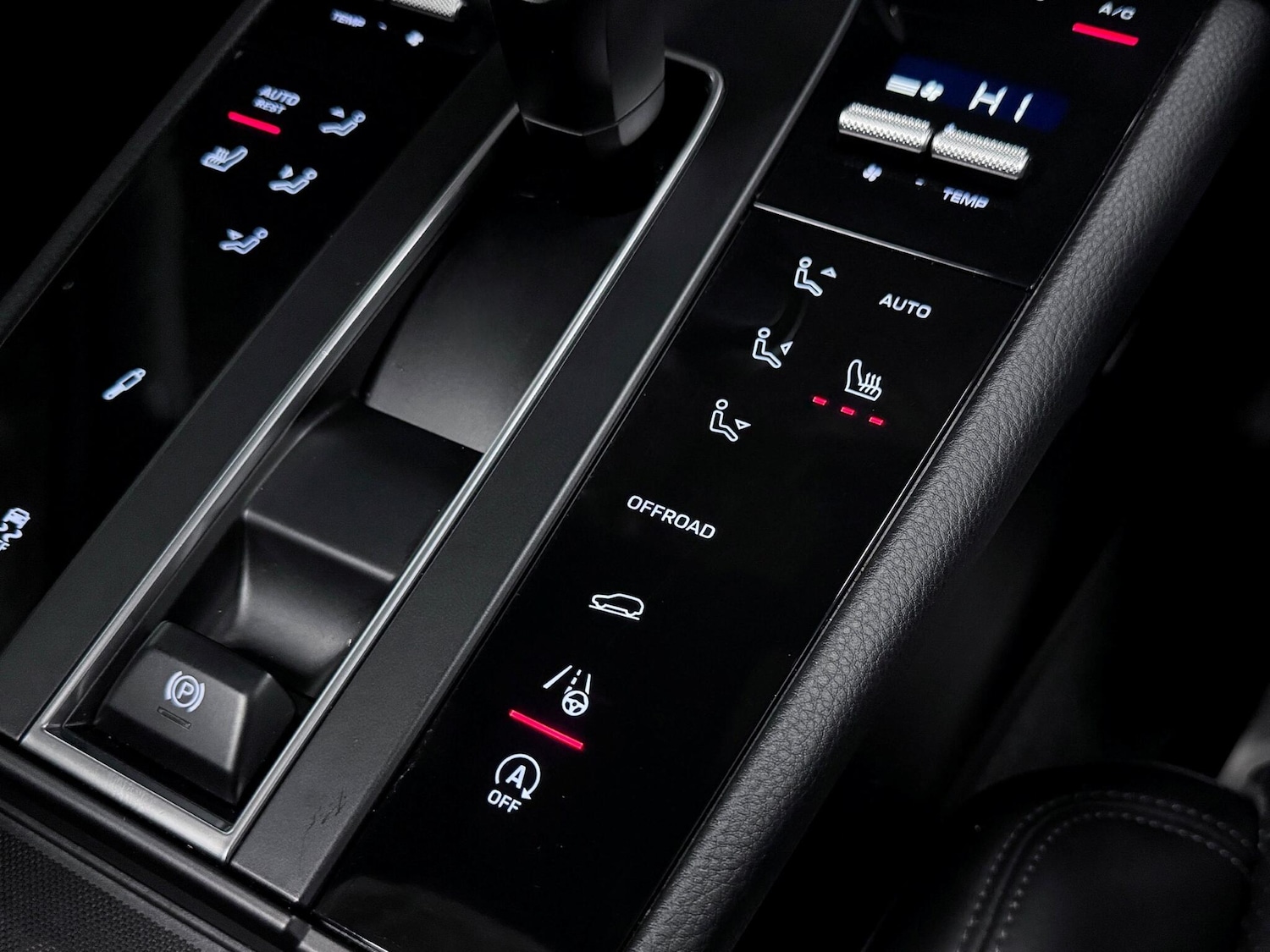 Used Porsche Macan 2022 for sale - 76573000: Photo 30