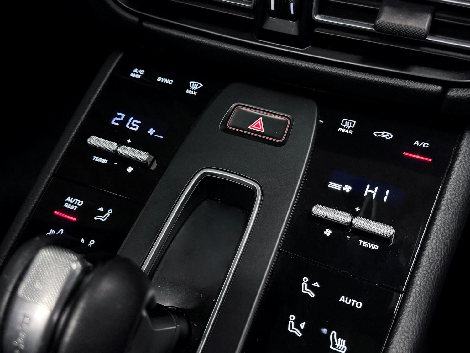 Used Porsche Macan 2022 for sale - 76573000: Photo 33