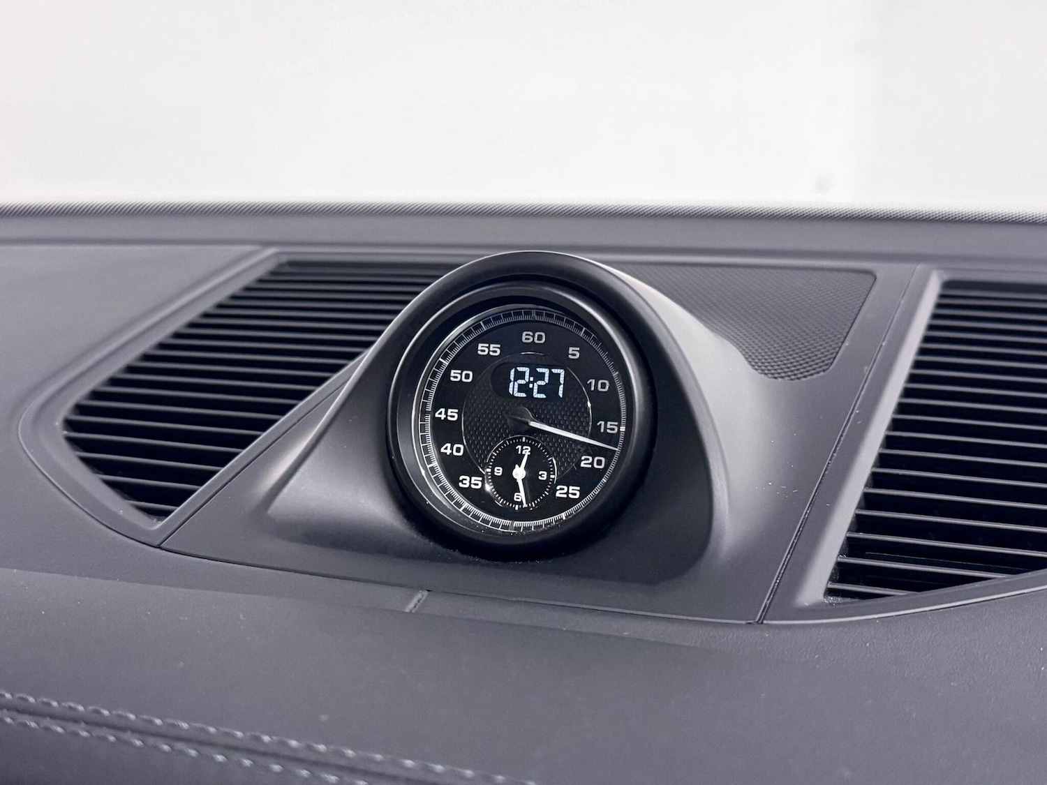 Used Porsche Macan 2022 for sale - 76573000: Photo 34