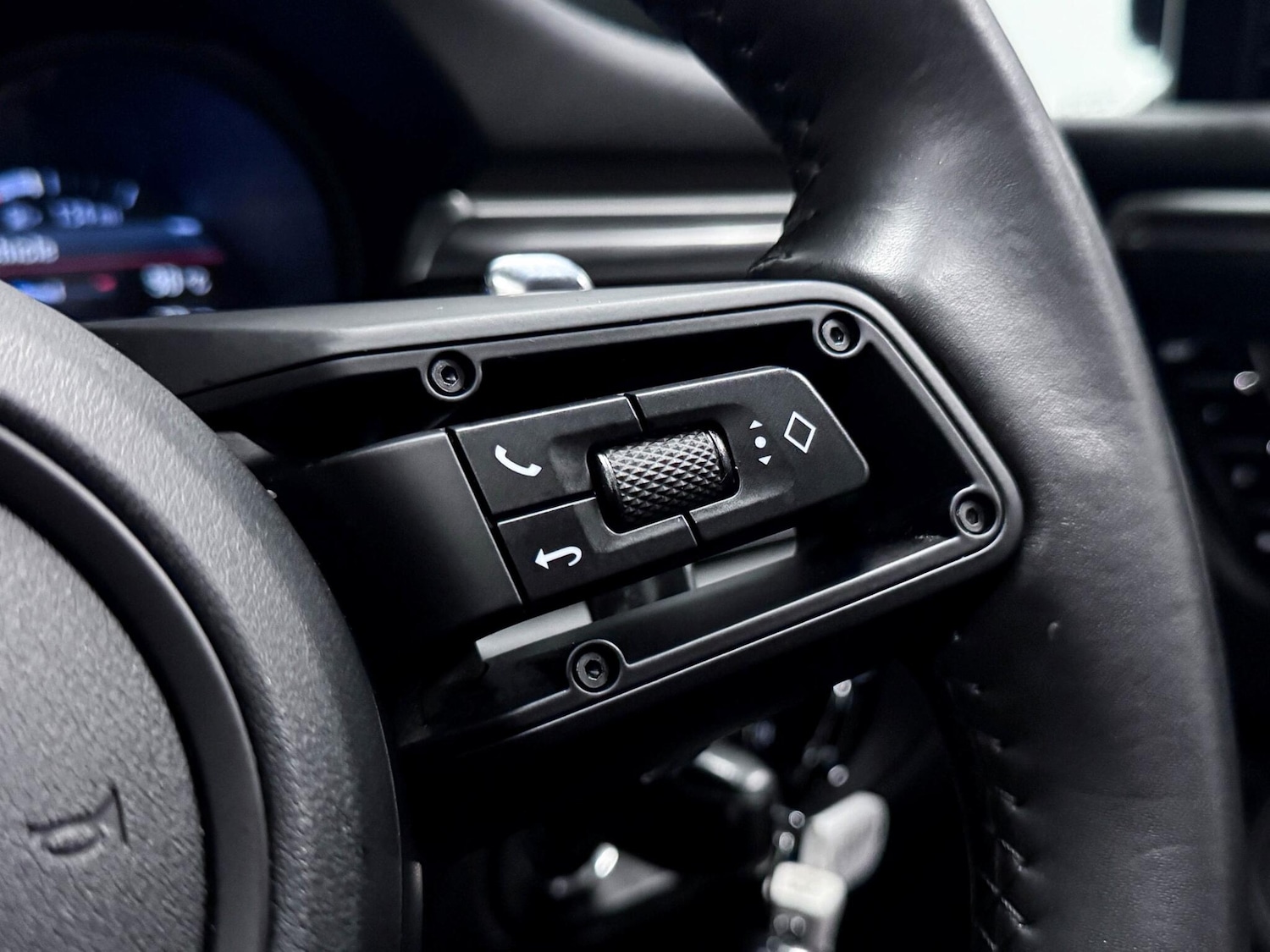 Used Porsche Macan 2022 for sale - 76573000: Photo 39