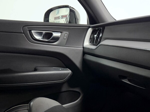 Used Volvo XC60 2021 for sale - 75401941: Photo 26