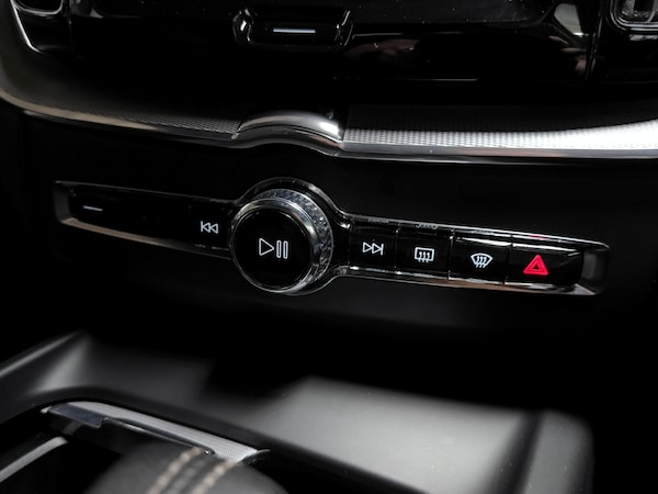Used Volvo XC60 2021 for sale - 75401941: Photo 31