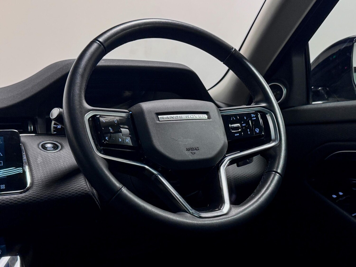 Used Land Rover Range Rover Evoque 2022 for sale - 76458114: Photo 34