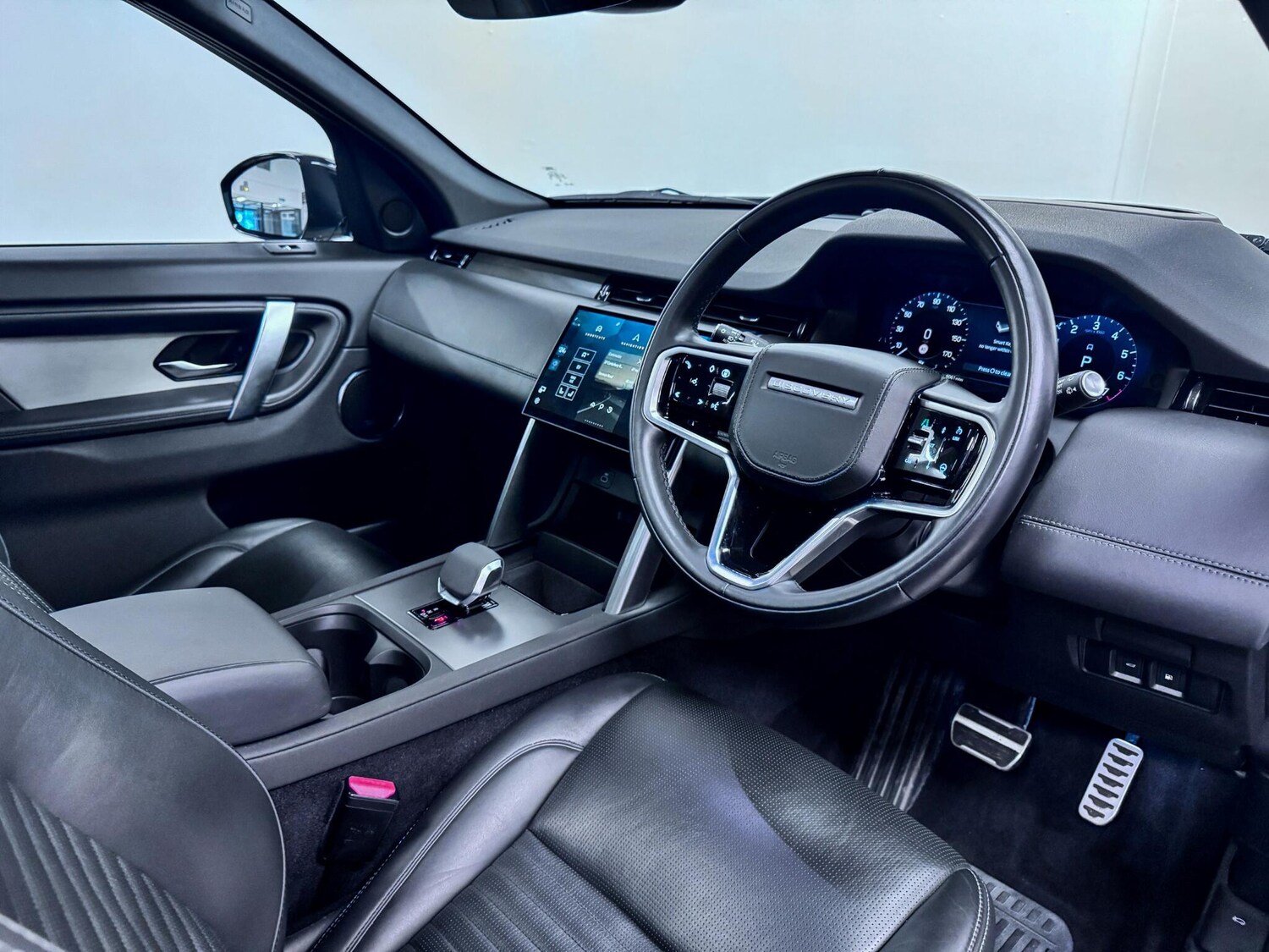 Used Land Rover Discovery Sport 2024 for sale - 78086770: Photo 22