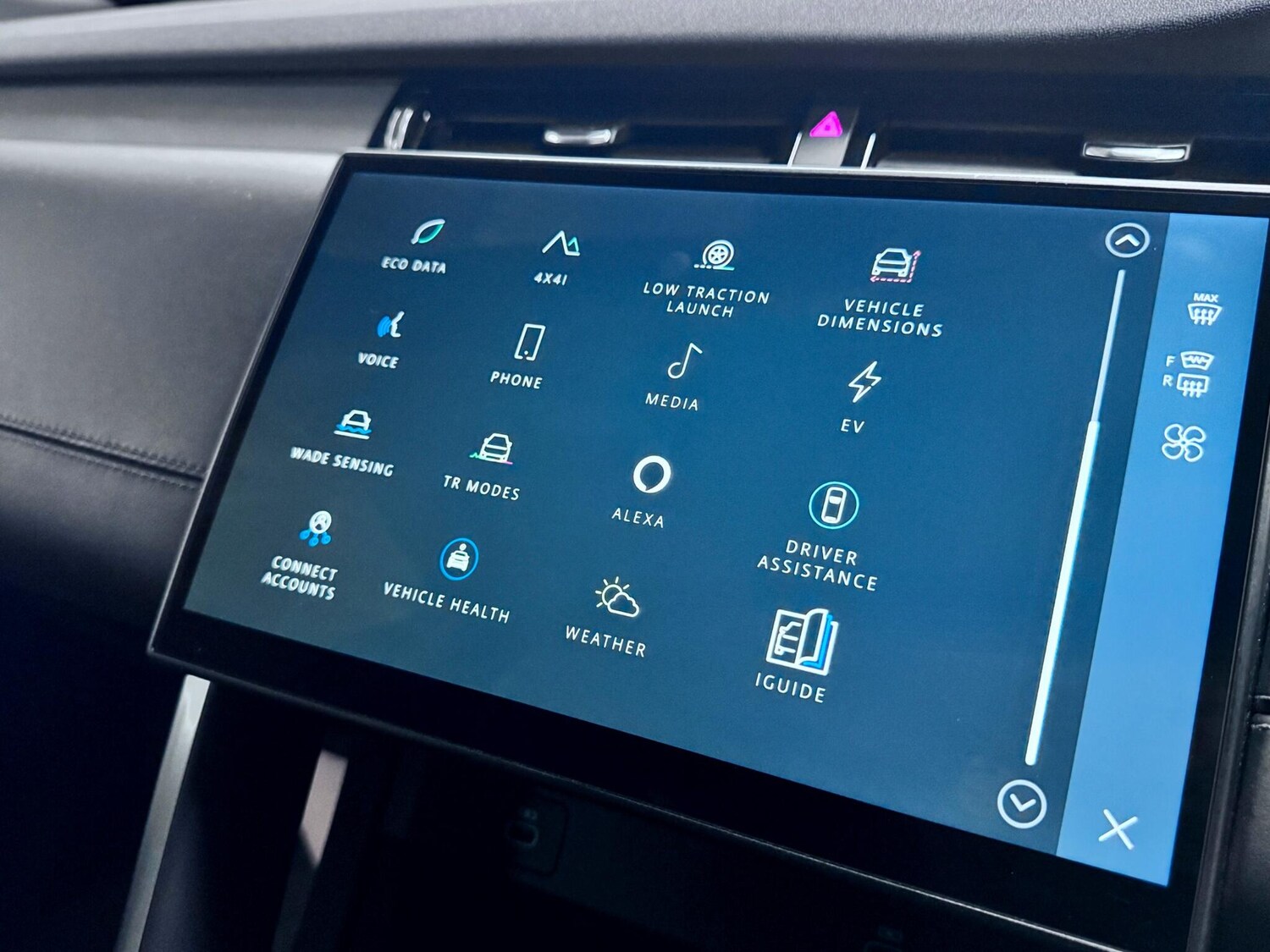 Used Land Rover Discovery Sport 2024 for sale - 78086770: Photo 41