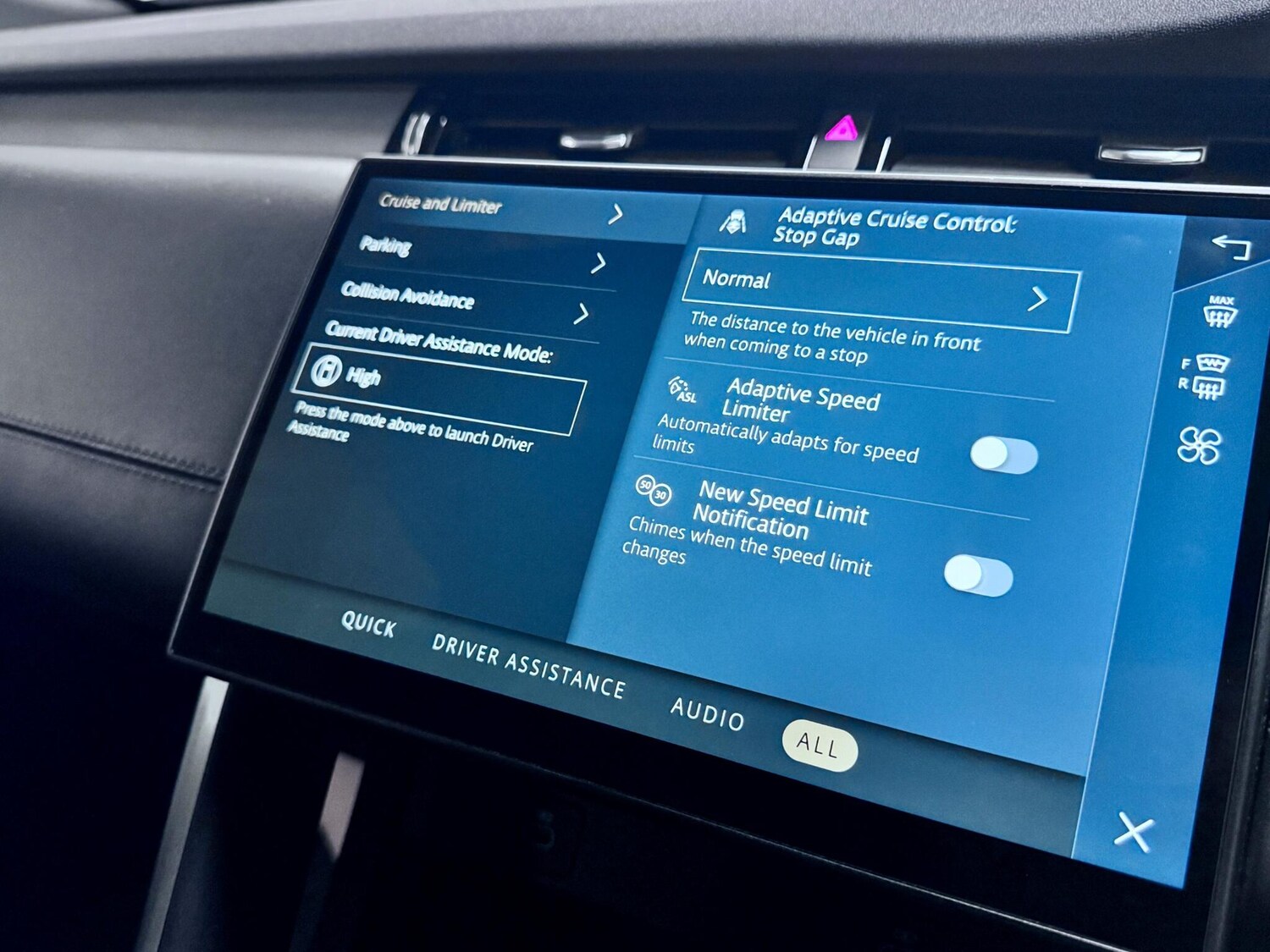 Used Land Rover Discovery Sport 2024 for sale - 78086770: Photo 48