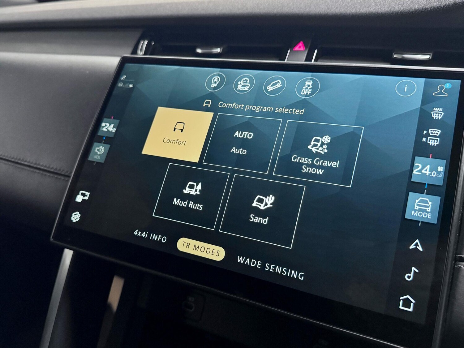 Used Land Rover Discovery Sport 2024 for sale - 78086770: Photo 53