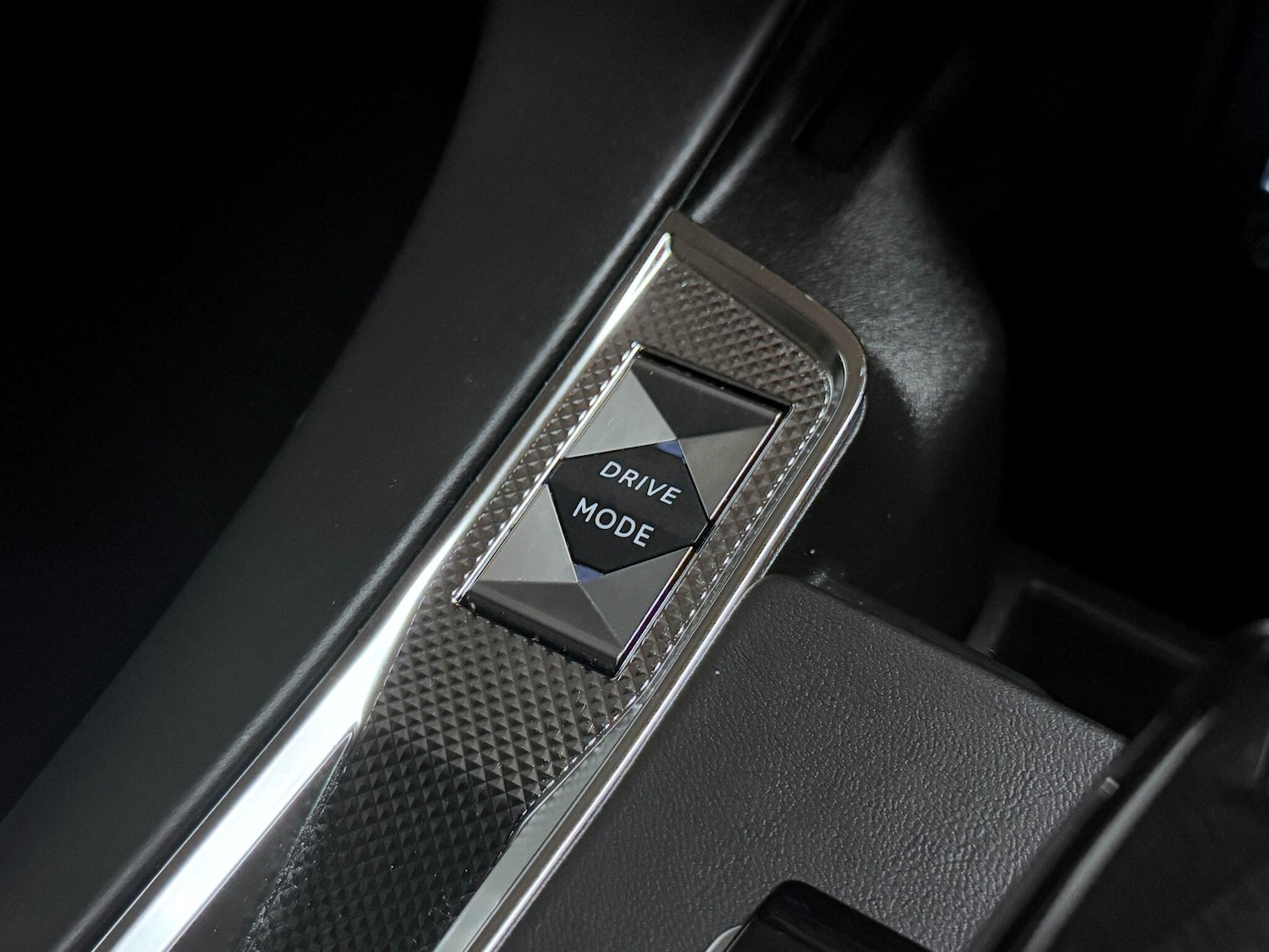 Used DS Automobiles DS 7 2024 for sale - 76993445: Photo 36