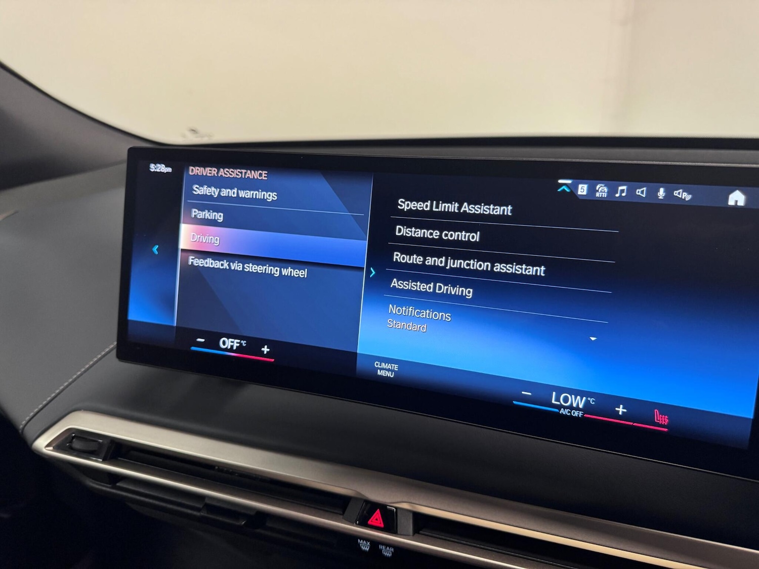 Used BMW iX 2023 for sale - 76389167: Photo 50