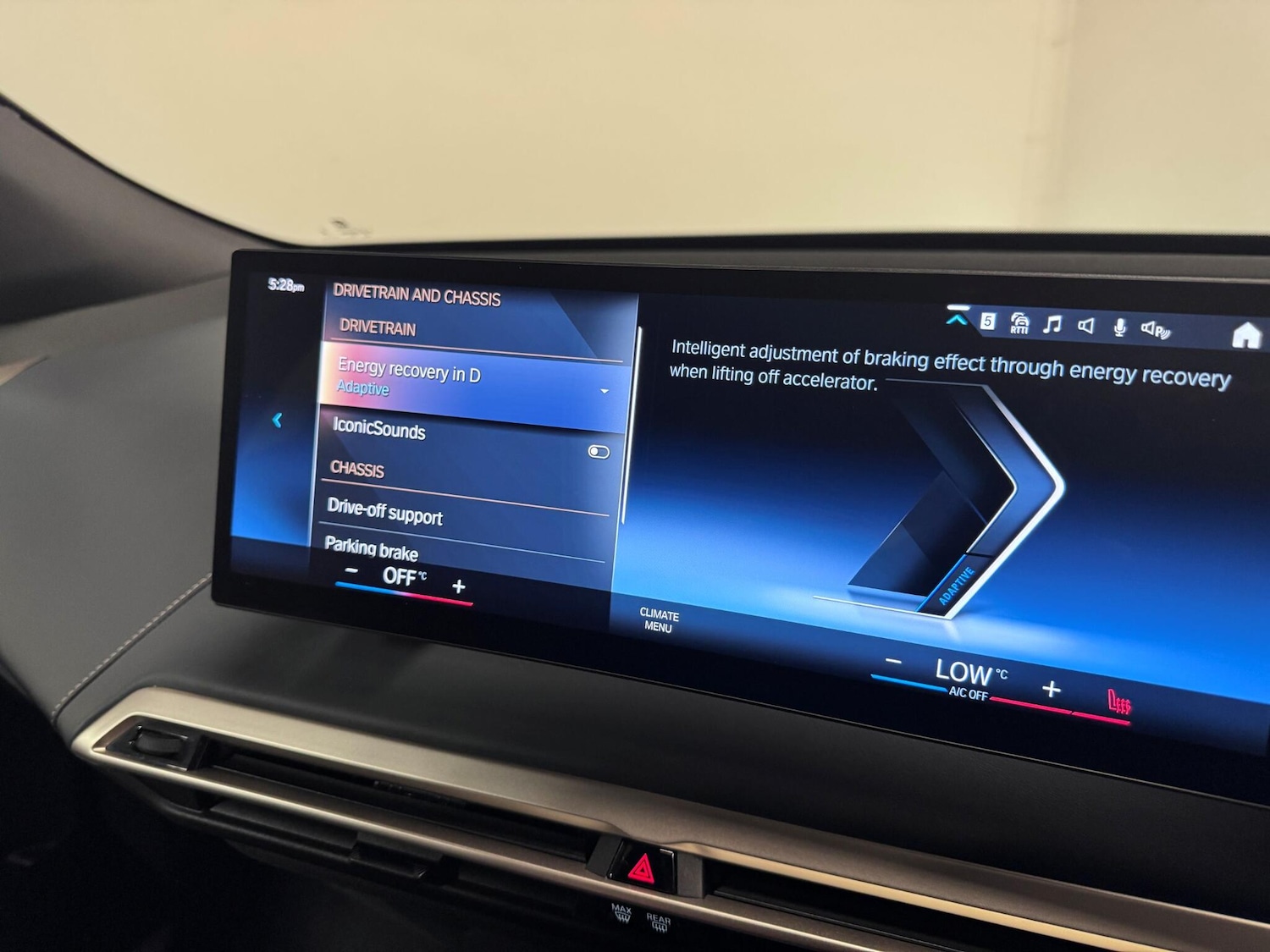 Used BMW iX 2023 for sale - 76389167: Photo 52