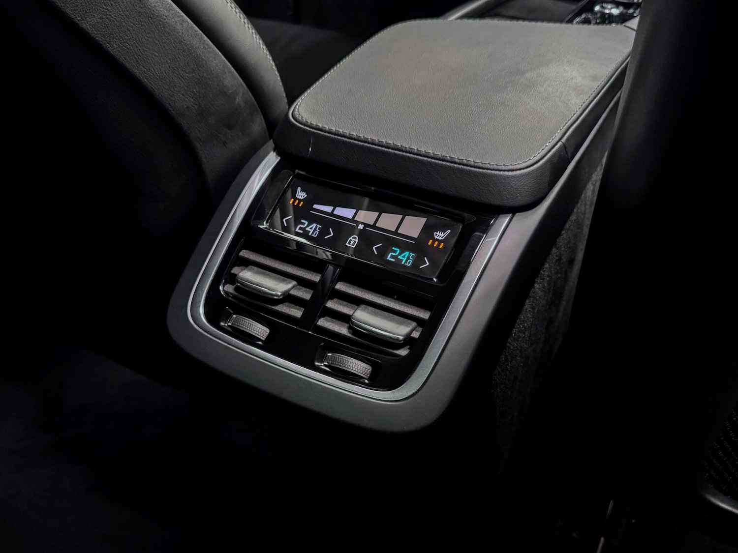 Used Volvo XC90 2022 for sale - 78086168: Photo 30