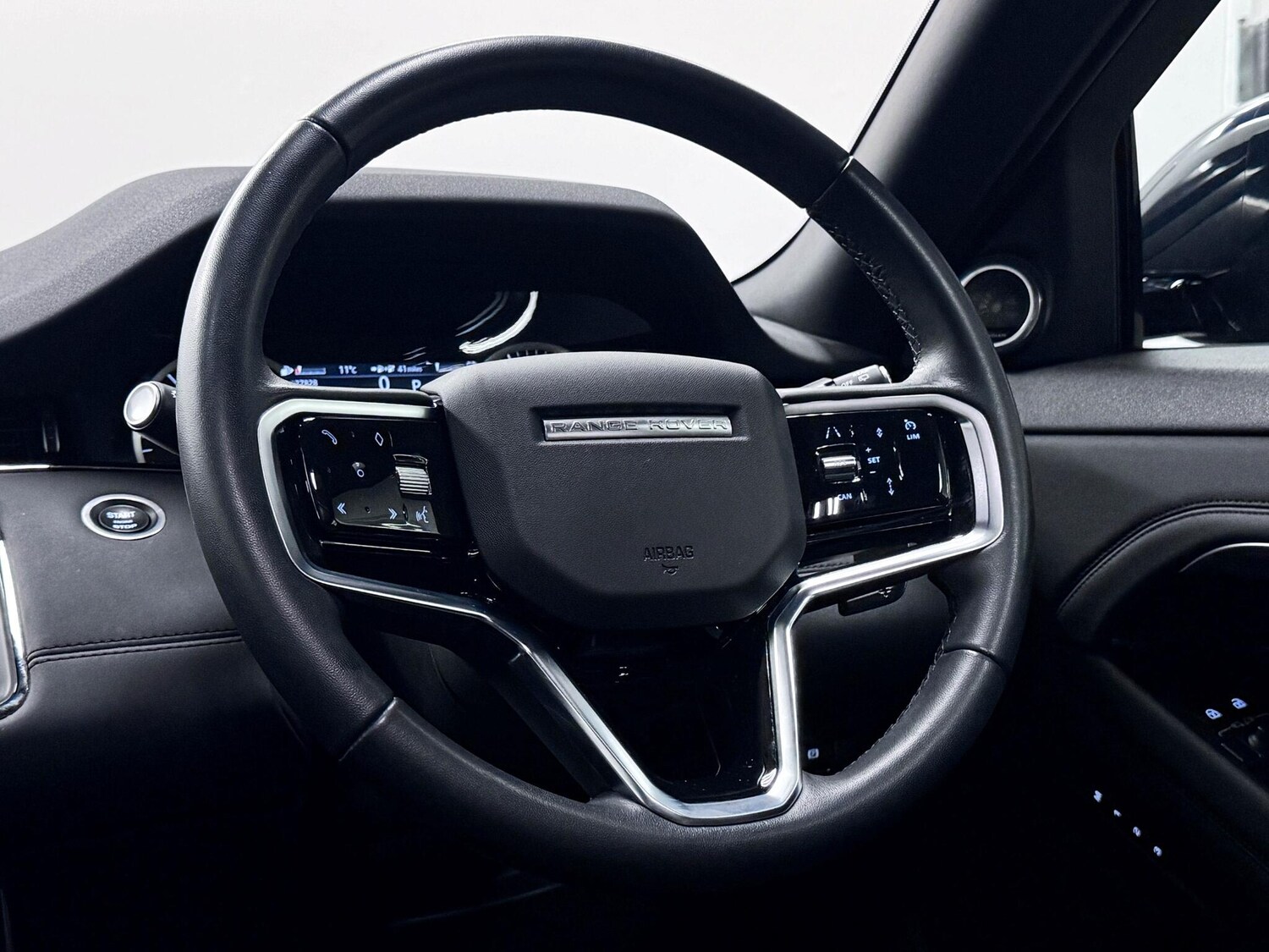 Used Land Rover Range Rover Evoque 2022 for sale - 77993586: Photo 37