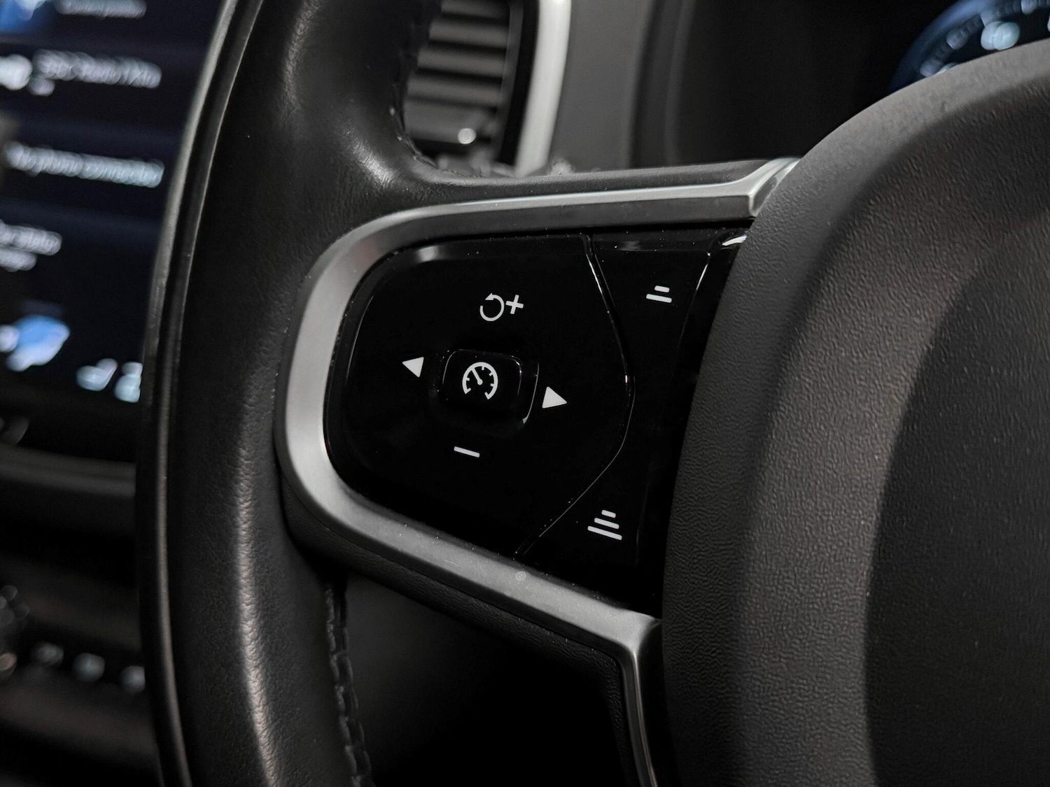 Used Volvo XC90 2022 for sale - 76336293: Photo 37