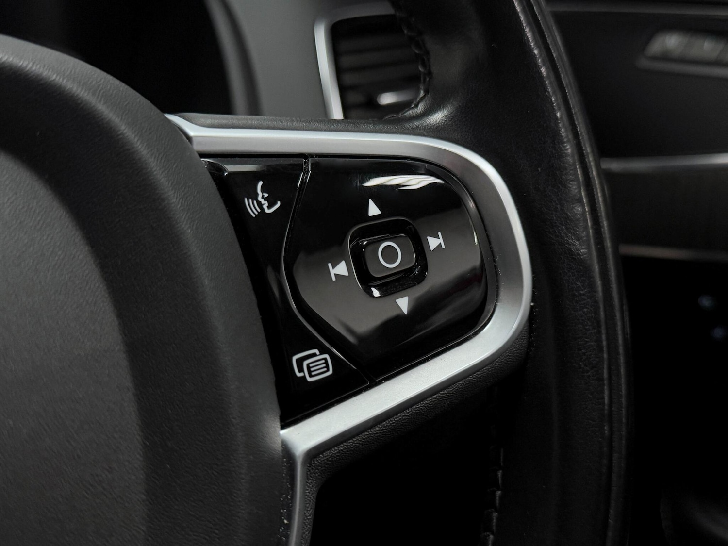 Used Volvo XC90 2022 for sale - 76336293: Photo 39