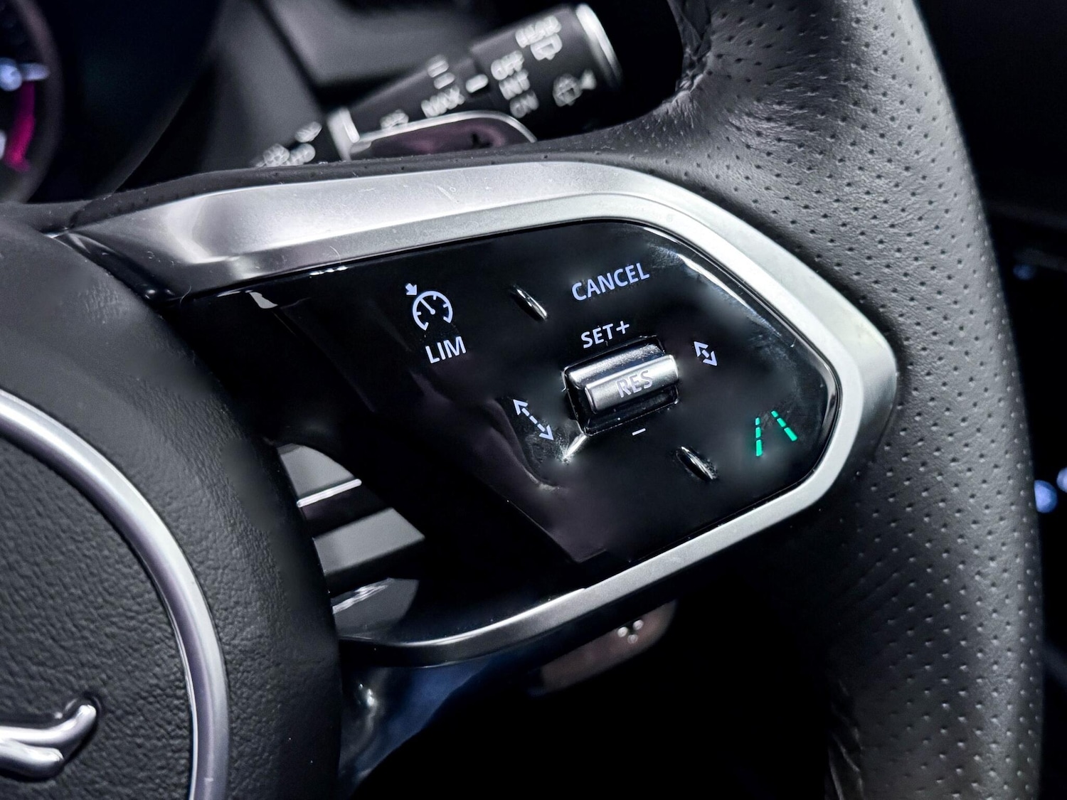 Used Jaguar E-Pace 2022 for sale - 77254672: Photo 38