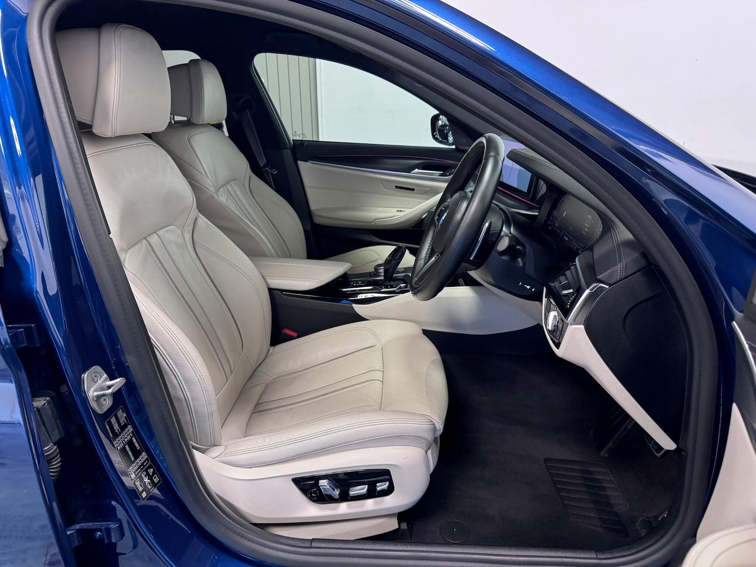 Used BMW 5 Series 2020 for sale - 77109085: Photo 24