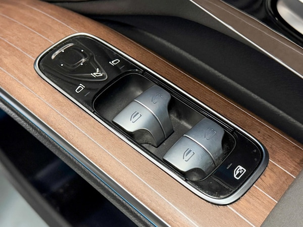 Used Mercedes-Benz EQS 2022 for sale - 76238883: Photo 17
