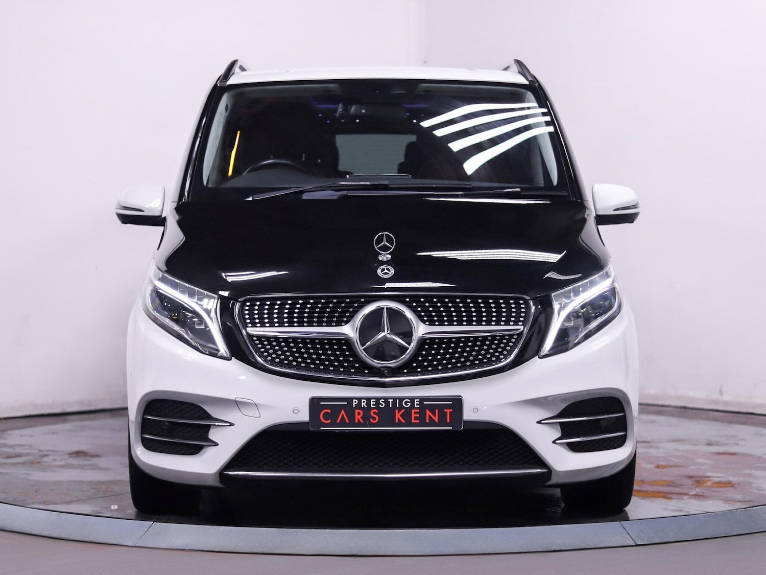 Used Mercedes-Benz V-Class 2022 for sale - 77315055: Photo 8