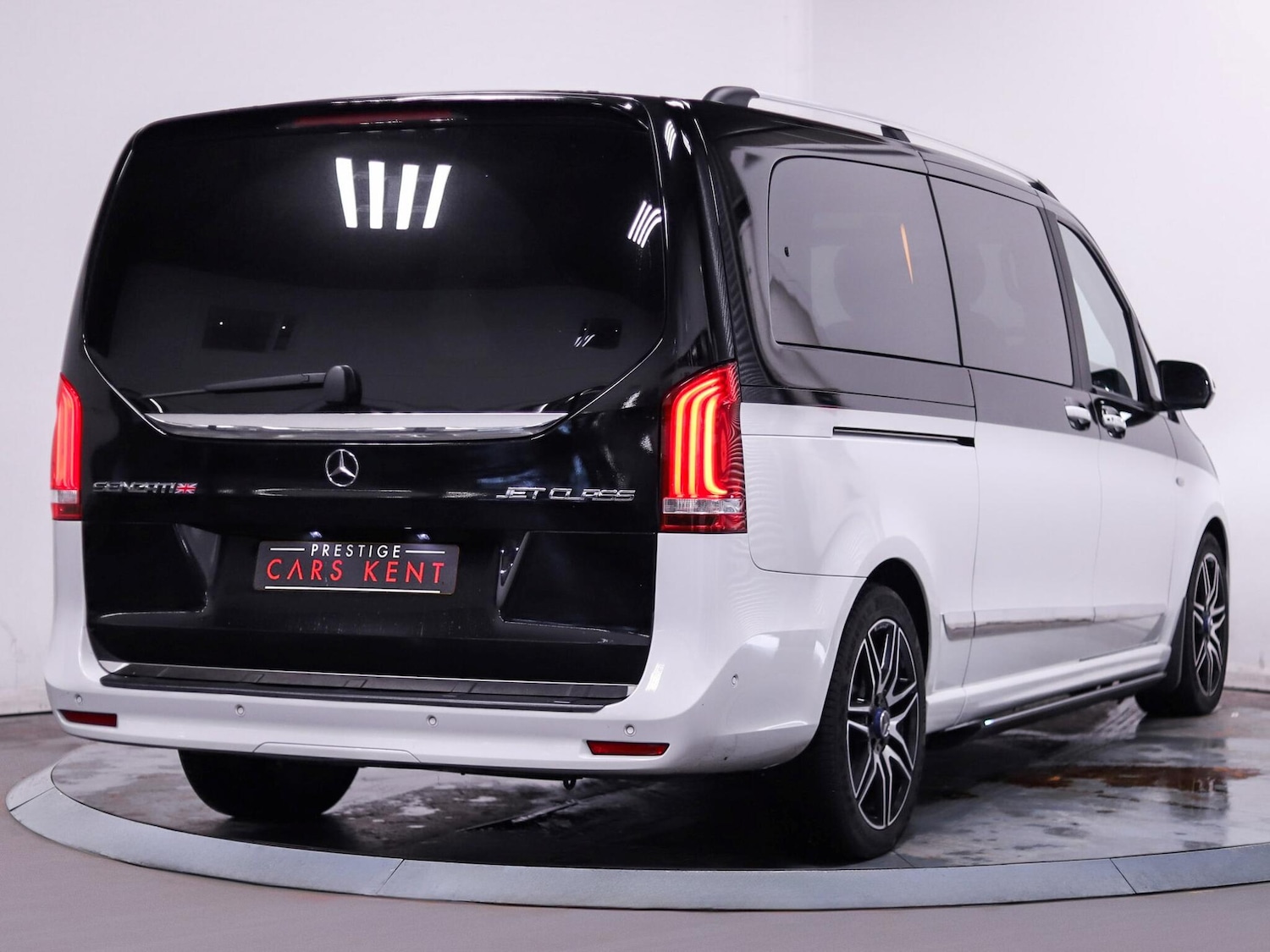 Used Mercedes-Benz V-Class 2022 for sale - 77315055: Photo 9