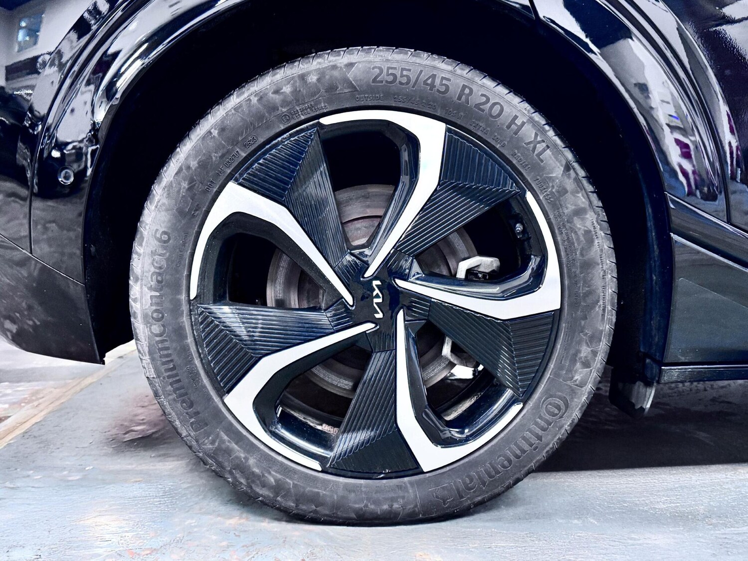 Used Kia EV6 2024 for sale - 77387307: Photo 64