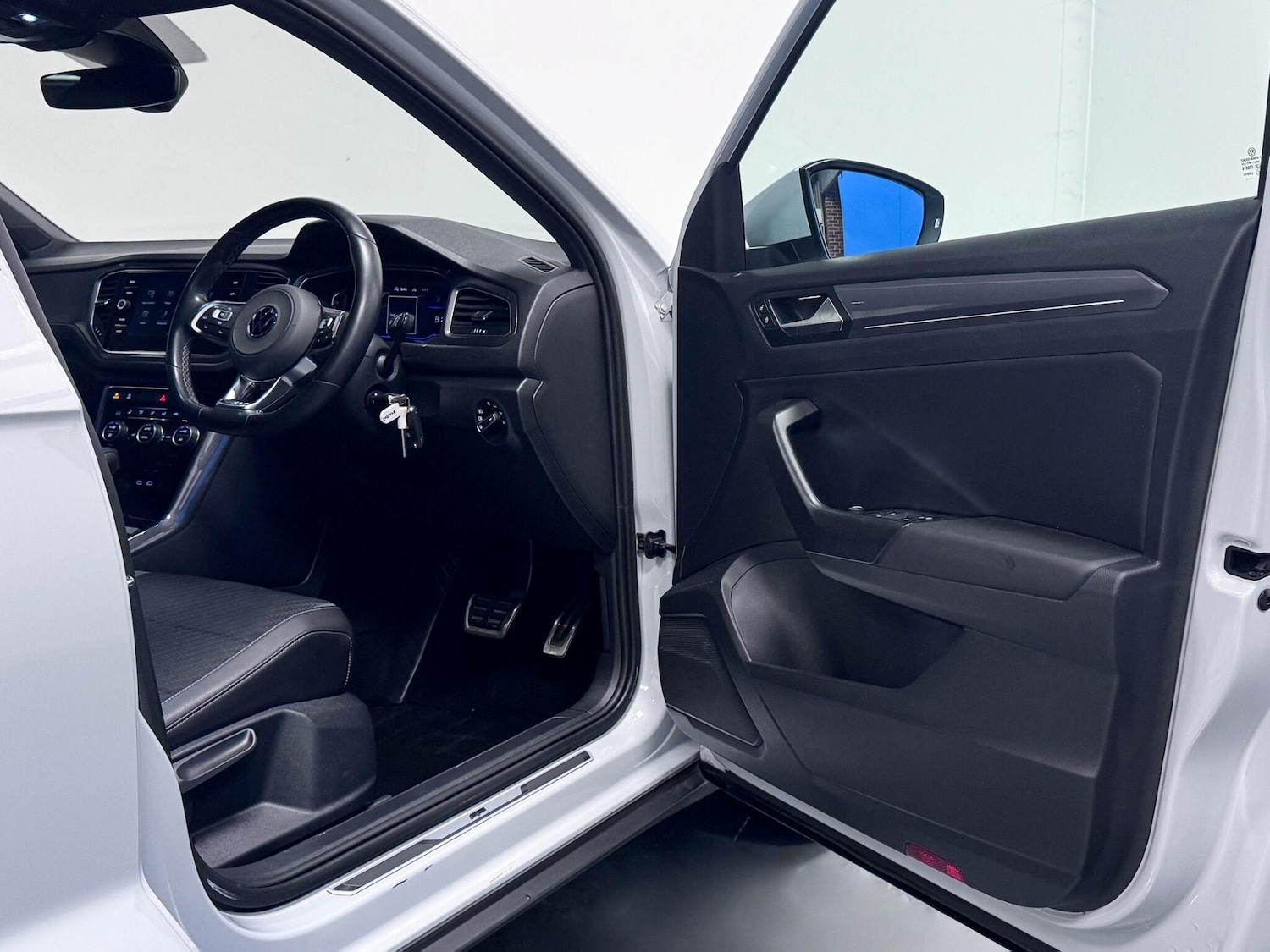 Used Volkswagen T-Roc 2021 for sale - 76742505: Photo 13