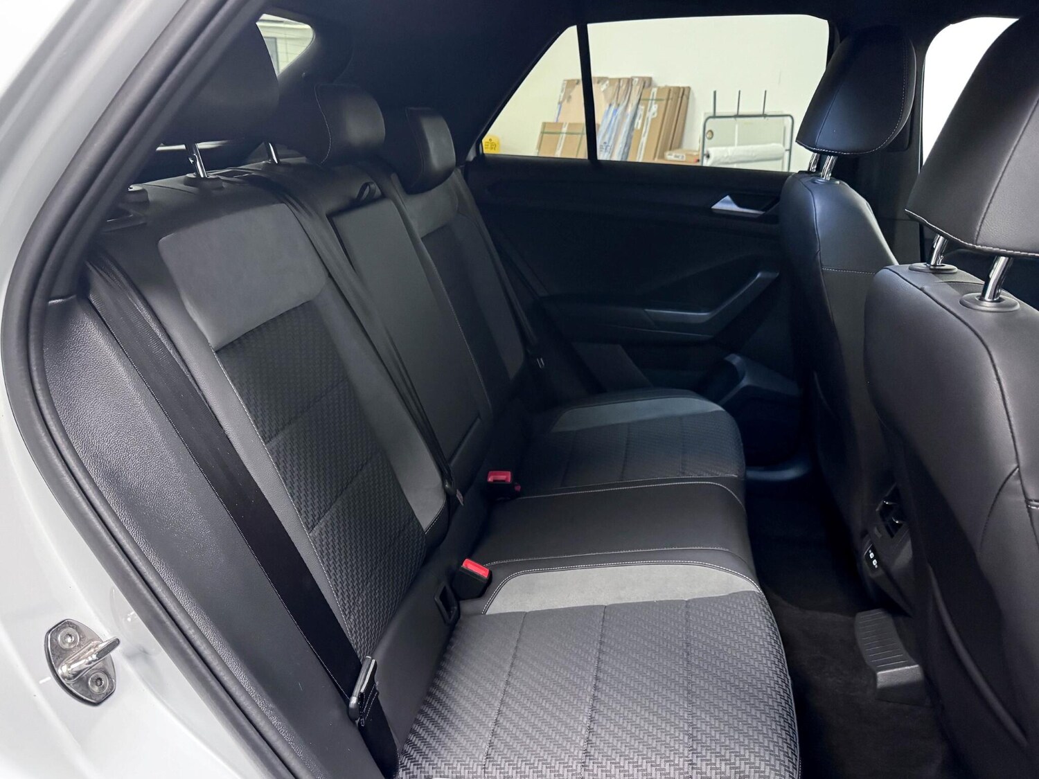 Used Volkswagen T-Roc 2021 for sale - 76742505: Photo 19