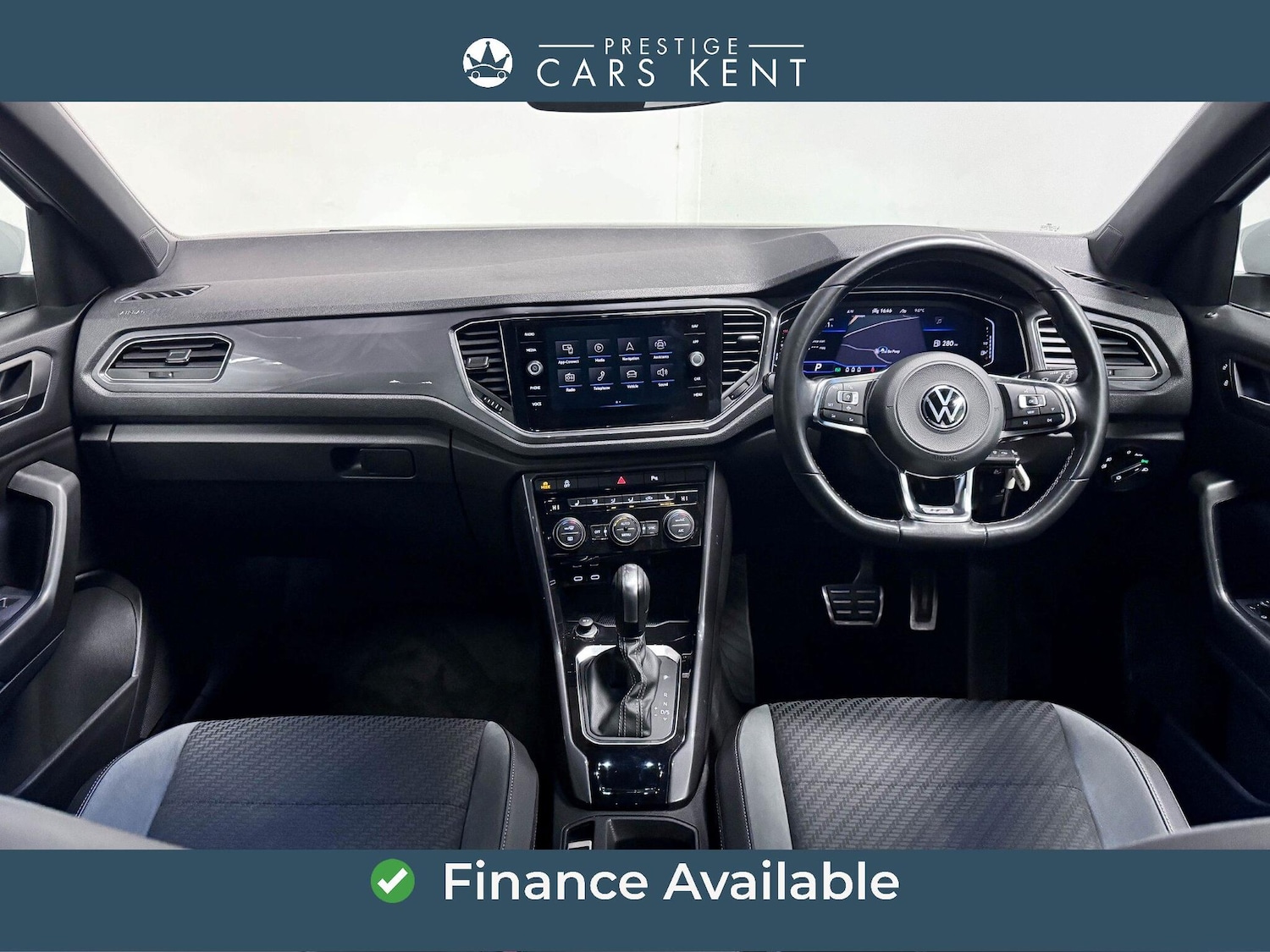 Used Volkswagen T-Roc 2021 for sale - 76742505: Photo 2