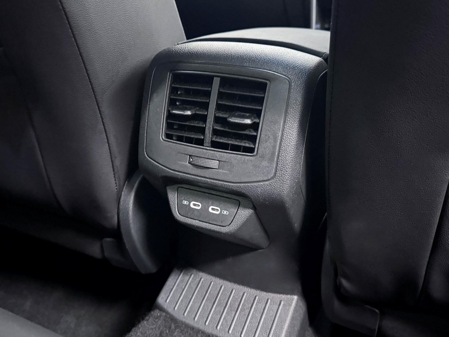 Used Volkswagen T-Roc 2021 for sale - 76742505: Photo 22