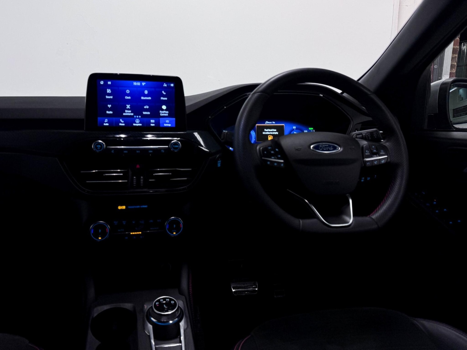 Used Ford Kuga 2023 for sale - 76472152: Photo 32